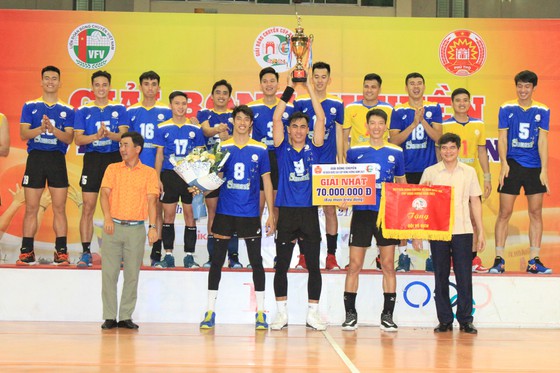 Cúp bóng chuyền Hùng Vương 2021: S.Khánh Hòa bảo vệ thành công danh hiệu