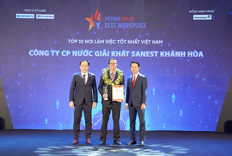 Sanest Khánh Hòa - Tự hào Top 10 Nơi làm việc tốt nhất Việt Nam