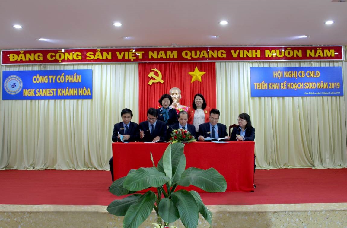 Công ty CP NGK Sanest Khánh Hòa tổ chức Hội nghị CB CNLĐ triển khai kế hoạch sản xuất kinh doanh năm 2019