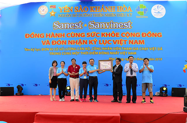 Chương trình chạy việt dã "Sanest - Sanvinest đồng hành cùng sức khỏe cộng đồng"