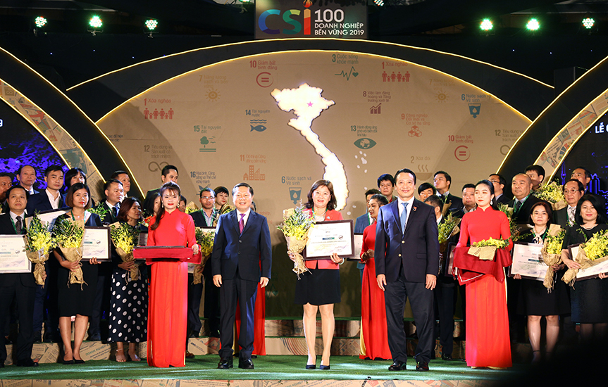 Vinh danh Top 100 Doanh nghiệp phát triển bền vững năm 2019