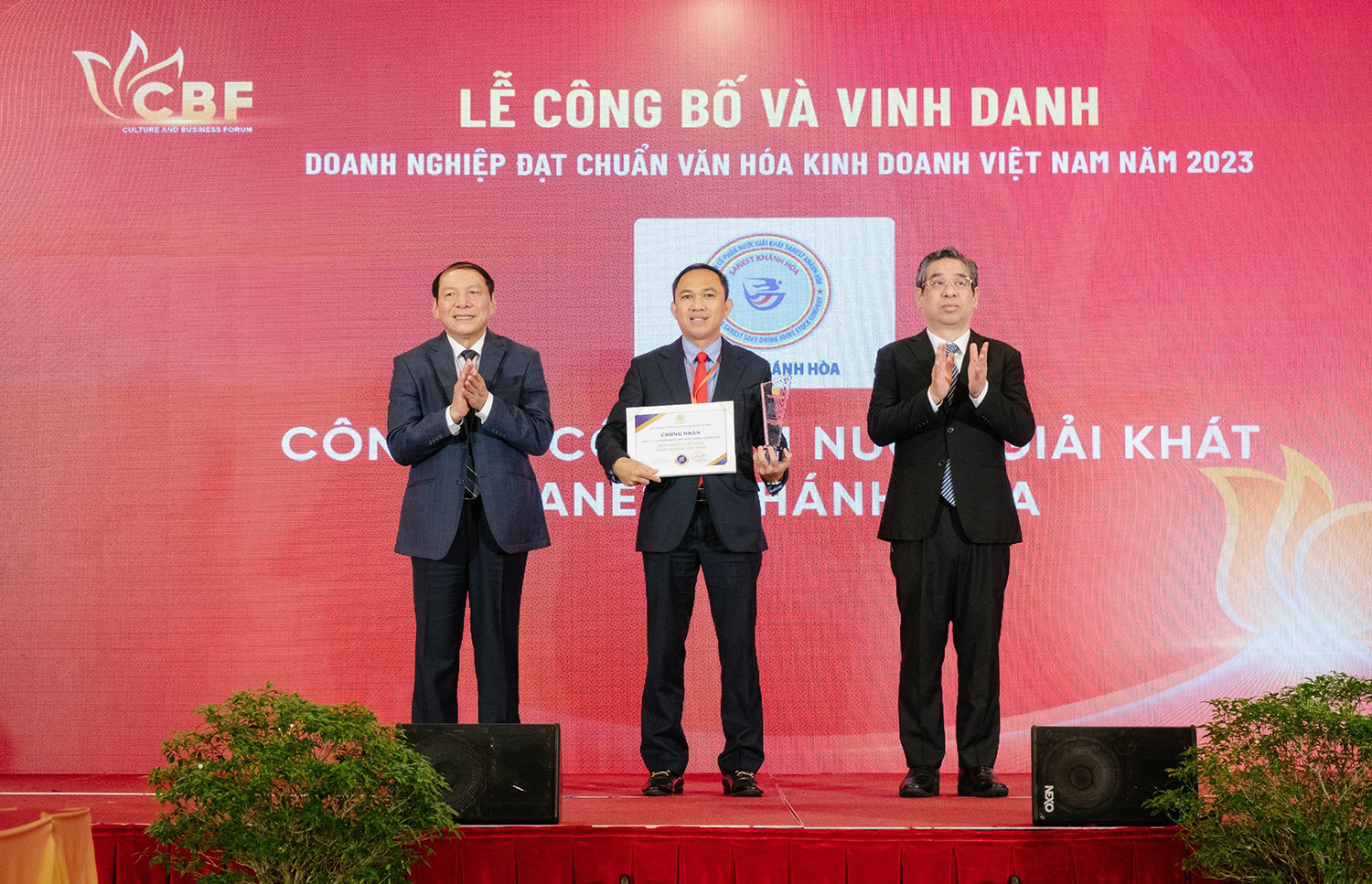 Sanest Khánh Hòa “Doanh nghiệp đạt chuẩn văn hóa kinh doanh Việt Nam năm 2023”